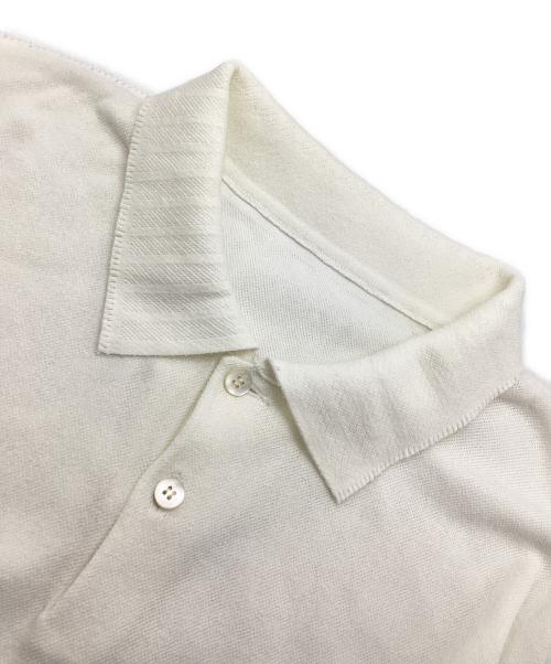 ISSEY MIYAKE（イッセイミヤケ）ISSEY MIYAKE (イッセイミヤケ) インサイドアウトポロシャツ ホワイト サイズ:4の古着・服飾アイテム