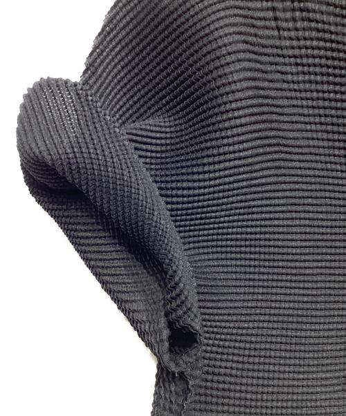 me ISSEY MIYAKE（ミーイッセイ ミヤケ）me ISSEY MIYAKE (ミーイッセイ ミヤケ) ハイネックカットソー ブラック サイズ:不明の古着・服飾アイテム