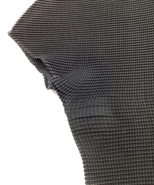 me ISSEY MIYAKE（ミーイッセイ ミヤケ）me ISSEY MIYAKE (ミーイッセイ ミヤケ) ハイネックカットソー ブラック サイズ:不明の古着・服飾アイテム