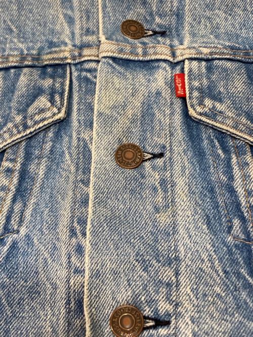 LEVI'S（リーバイス）LEVI'S (リーバイス) デニムジャケット インディゴ サイズ:38の古着・服飾アイテム