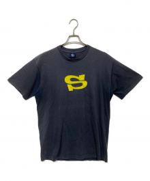 stussy（ステューシー）の古着「SロゴプリントTシャツ」｜ネイビー