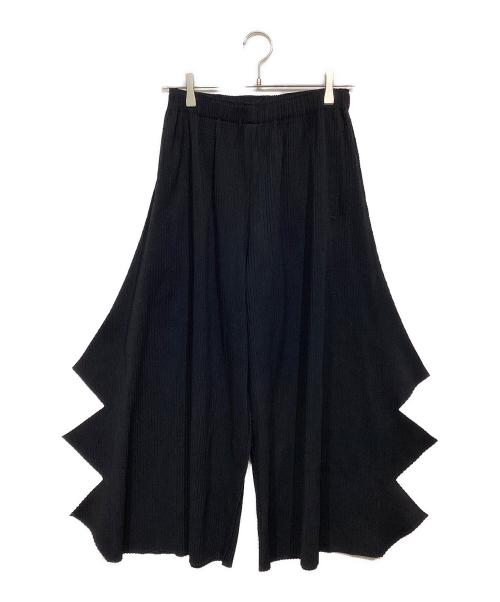 me ISSEY MIYAKE（ミーイッセイ ミヤケ）me ISSEY MIYAKE (ミーイッセイ ミヤケ) デザインプリーツワイドパンツ ブラック サイズ:不明の古着・服飾アイテム