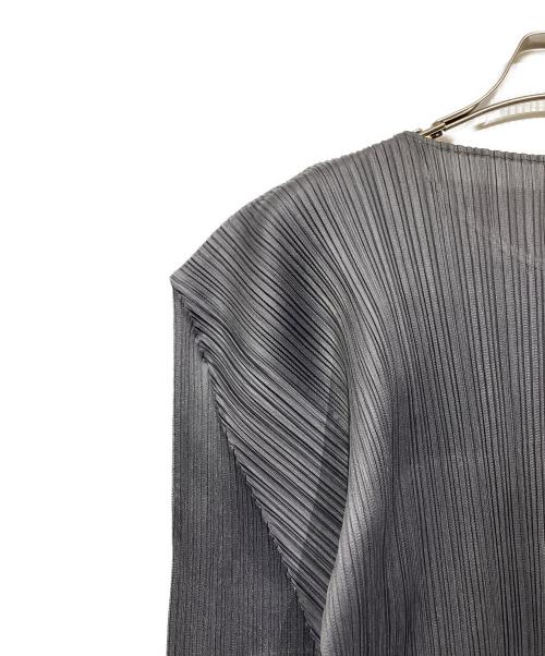 PLEATS PLEASE（プリーツプリーズ）PLEATS PLEASE (プリーツプリーズ) プリーツカットソー グレー サイズ:4の古着・服飾アイテム