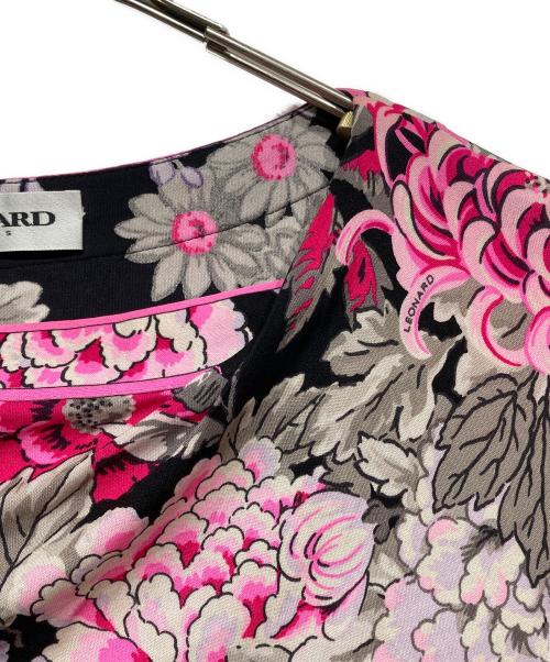 LEONARD PARIS（レオナール パリ）LEONARD PARIS (レオナール パリ) シルク花柄ワンピース ブラック×ピンク サイズ:46の古着・服飾アイテム
