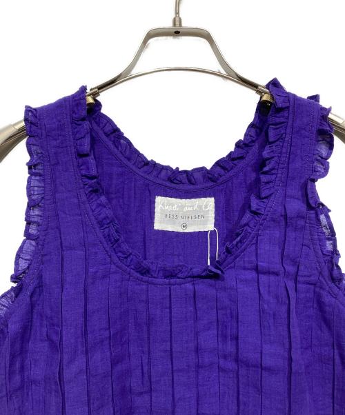 Khadi and Co（カディアンドコー）Khadi and Co (カディアンドコー) タック＆フリルノースリーブワンピース パープル サイズ:Mの古着・服飾アイテム