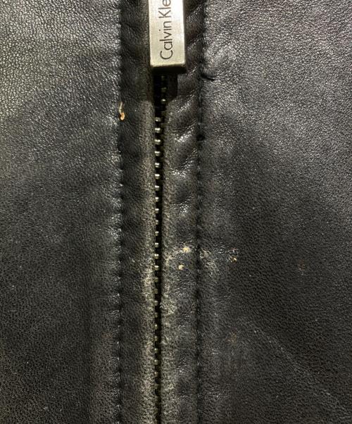 Calvin Klein（カルバンクライン）Calvin Klein (カルバンクライン) ハイネックレザーブルゾン ブラック サイズ:Mの古着・服飾アイテム