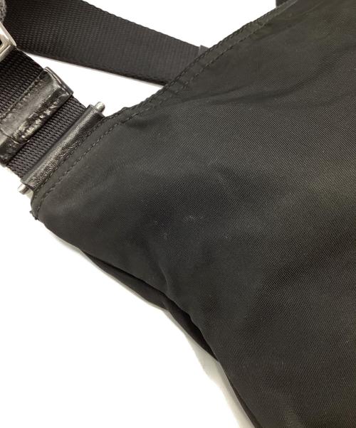 PRADA（プラダ）PRADA (プラダ) ナイロンショルダーバッグ ブラックの古着・服飾アイテム