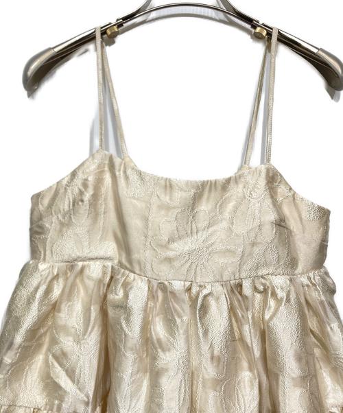 acka（エーシーケーエー）acka (エーシーケーエー) jacquard volume camisole dress アイボリー サイズ:1の古着・服飾アイテム