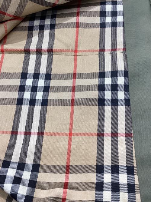 Burberry's（バーバリーズ）Burberry's (バーバリーズ) 裏ノヴァチェック玉蟲 バルマカーンコート カーキ サイズ:Sの古着・服飾アイテム