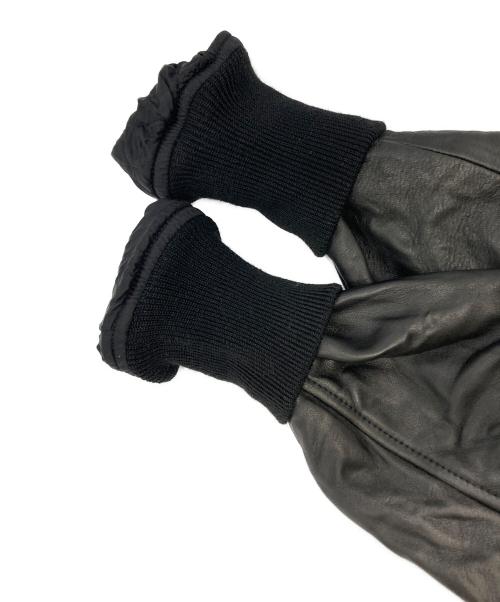 s'yte（サイト）s'yte (サイト) SEMI-VEGETABLE TANNED SHEEP LEATHER CROPPED BOMBER JACKET ブラック サイズ:2の古着・服飾アイテム