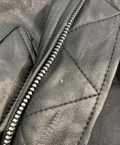s'yte（サイト）s'yte (サイト) SEMI-VEGETABLE TANNED SHEEP LEATHER CROPPED BOMBER JACKET ブラック サイズ:2の古着・服飾アイテム