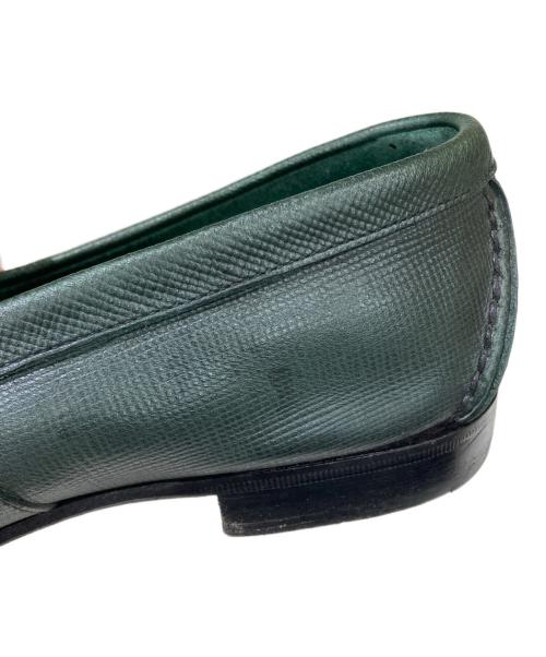 PRADA（プラダ）PRADA (プラダ) SAFFIANO PENNY LOAFER（サフィアーノ ペニー レザー） グリーン サイズ:8の古着・服飾アイテム