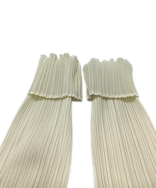PLEATS PLEASE（プリーツプリーズ）PLEATS PLEASE (プリーツプリーズ) ハイネックプリーツカットソー PP04-JK604 アイボリー サイズ:4の古着・服飾アイテム