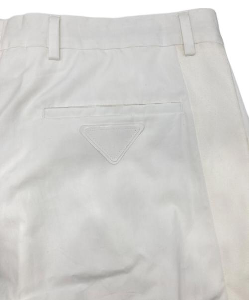 PRADA（プラダ）PRADA (プラダ) シルクサイドラインイージースラックス　UP0195 S221 ホワイト サイズ:48の古着・服飾アイテム
