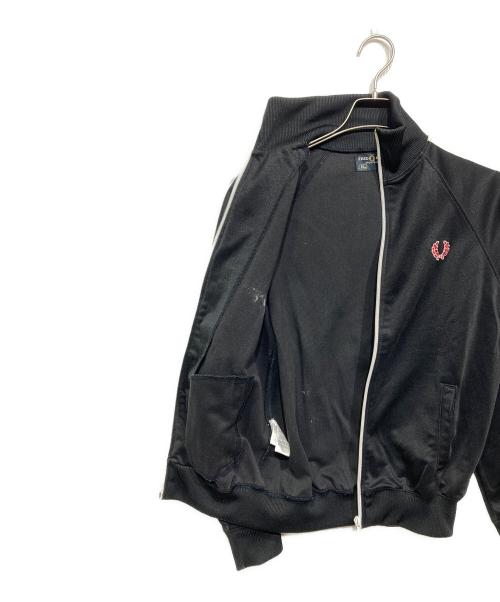 FRED PERRY（フレッドペリー）FRED PERRY (フレッドペリー) 刺繍トラックジャケット ブラック サイズ:36の古着・服飾アイテム