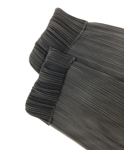 PLEATS PLEASE（プリーツプリーズ）PLEATS PLEASE (プリーツプリーズ) プリーツパンツ ブラック サイズ:3の古着・服飾アイテム