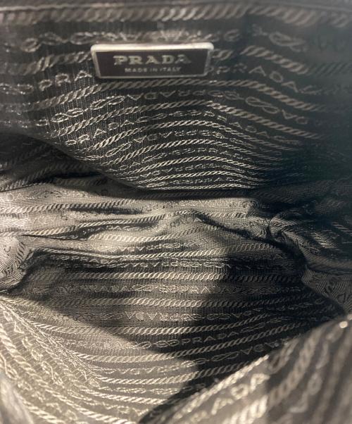 PRADA（プラダ）PRADA (プラダ) ナイロンショルダーバッグ オリーブの古着・服飾アイテム
