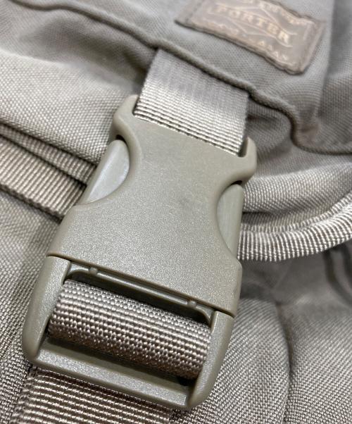 PORTER（ポーター）PORTER (ポーター) KLUNKERZ  DAYPACK(L) ベージュの古着・服飾アイテム