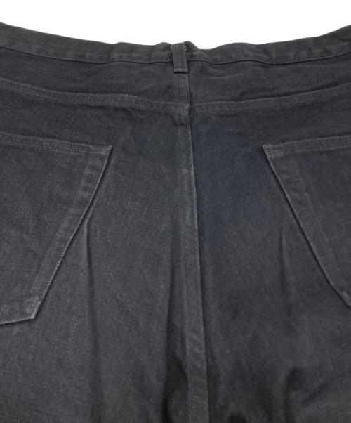 COMOLI（コモリ）COMOLI (コモリ) ブラックデニム テーパードパンツ ブラック サイズ:2の古着・服飾アイテム