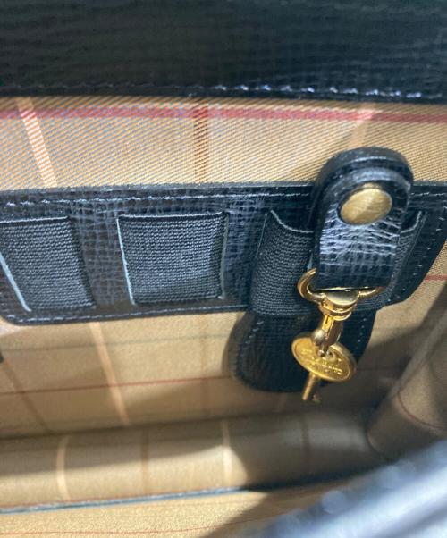 Burberry's（バーバリーズ）Burberry's (バーバリーズ) セカンドバッグ クラッチバッグ ブラックの古着・服飾アイテム