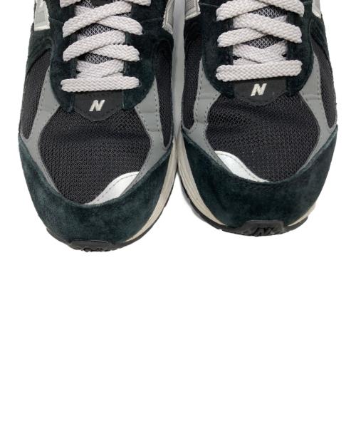 NEW BALANCE（ニューバランス）NEW BALANCE (ニューバランス) M2002RXD ローカットスニーカー ブラック×グレー サイズ:24.5の古着・服飾アイテム
