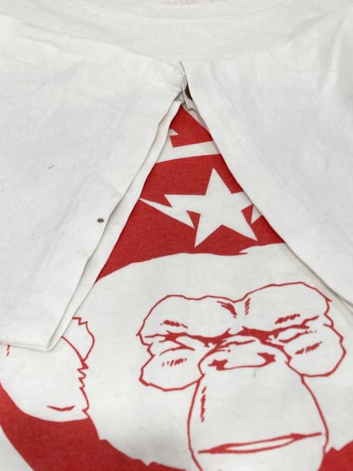 A BATHING APE（アベイシングエイプ）A BATHING APE (アベイシングエイプ) プリントTシャツ ホワイト サイズ:Lの古着・服飾アイテム