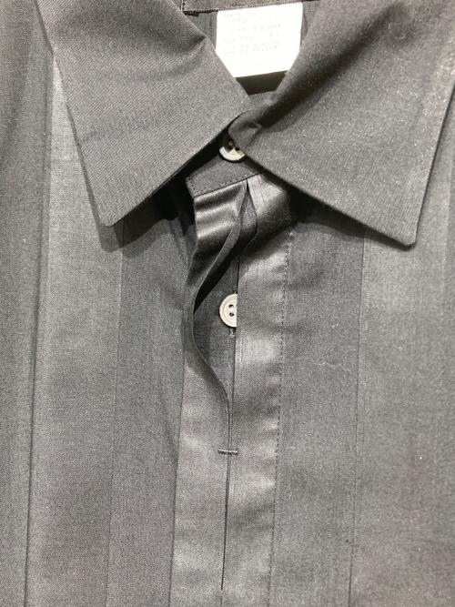 ISSEY MIYAKE MEN（イッセイミヤケメン）ISSEY MIYAKE MEN (イッセイミヤケメン) 切替ストライプ長袖シャツ ブラック サイズ:3の古着・服飾アイテム