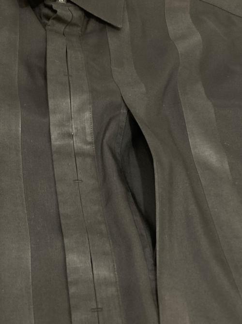 ISSEY MIYAKE MEN（イッセイミヤケメン）ISSEY MIYAKE MEN (イッセイミヤケメン) 切替ストライプ長袖シャツ ブラック サイズ:3の古着・服飾アイテム