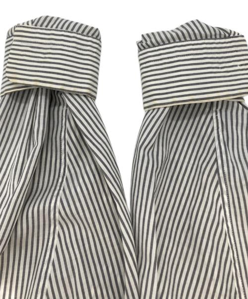 ISSEY MIYAKE MEN（イッセイミヤケメン）ISSEY MIYAKE MEN (イッセイミヤケメン) 比翼シャツ　ME26-FJ131 グレー サイズ:4の古着・服飾アイテム