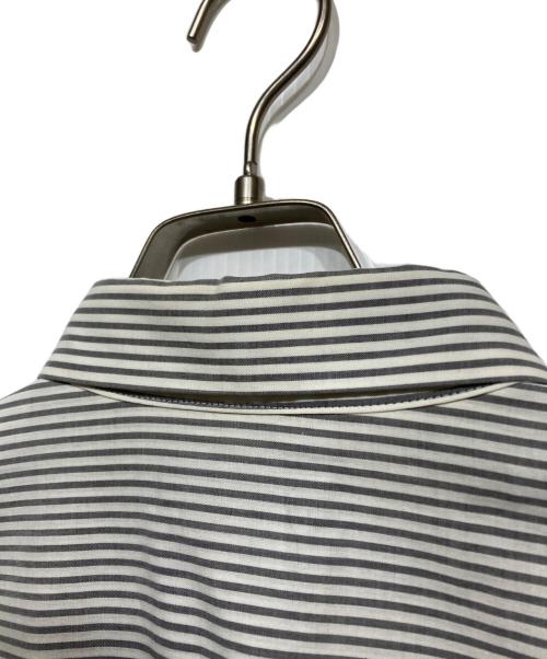 ISSEY MIYAKE MEN（イッセイミヤケメン）ISSEY MIYAKE MEN (イッセイミヤケメン) 比翼シャツ　ME26-FJ131 グレー サイズ:4の古着・服飾アイテム