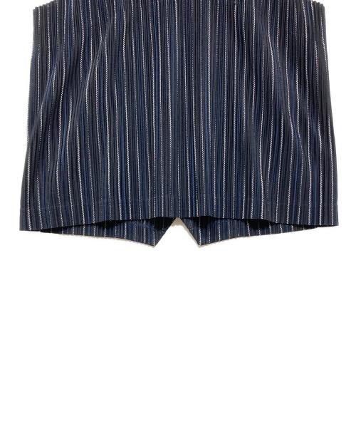 HOMME PLISSE ISSEY MIYAKE（オム プリッセ イッセイ ミヤケ）HOMME PLISSE ISSEY MIYAKE (オム プリッセ イッセイ ミヤケ) プリーツベスト　HP61JE143 ネイビー サイズ:4の古着・服飾アイテム