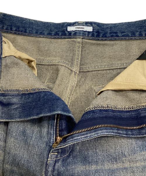 STUDIOUS（ステュディオス）STUDIOUS (ステュディオス) Barrel Leg Jeans（バレル レッグ ジーンズ） インディゴ サイズ:2の古着・服飾アイテム