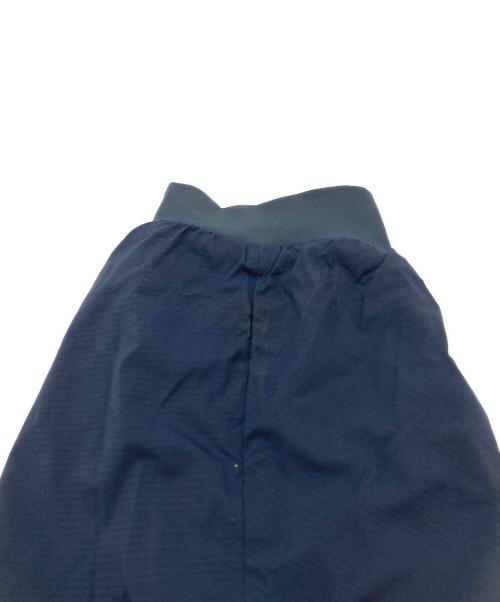 ARC'TERYX（アークテリクス）ARC'TERYX (アークテリクス) ATOM LT HOODY　24108-124241 ネイビー サイズ:Lの古着・服飾アイテム