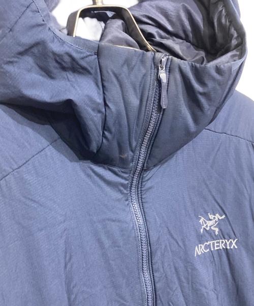 ARC'TERYX（アークテリクス）ARC'TERYX (アークテリクス) ATOM LT HOODY　24108-124241 ネイビー サイズ:Lの古着・服飾アイテム