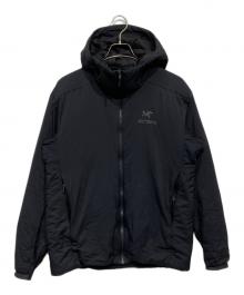ARC'TERYX（アークテリクス）の古着「ATOM AR HOODY 24105-129829」｜ブラック
