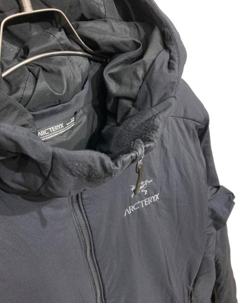 ARC'TERYX（アークテリクス）ARC'TERYX (アークテリクス) ATOM AR HOODY 24105-129829 ブラック サイズ:Lの古着・服飾アイテム