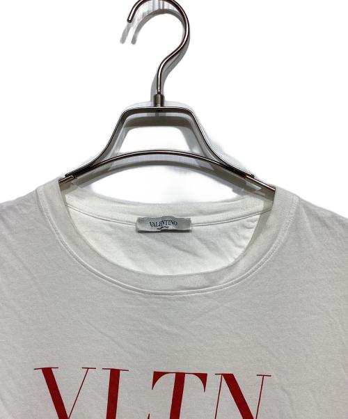 VALENTINO（ヴァレンティノ）VALENTINO (ヴァレンティノ) VLTNロゴTシャツ ホワイト サイズ:Mの古着・服飾アイテム