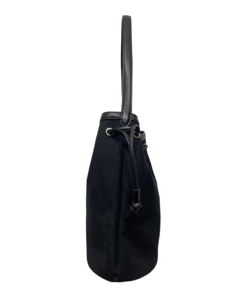 TOUT Y EST（トゥティエ）TOUT Y EST (トゥティエ) SAC COQUILLE BUCKET ブラックの古着・服飾アイテム