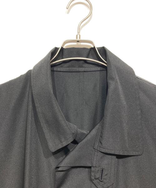 132 5. ISSEY MIYAKE（132 5. イッセイ ミヤケ）132 5. ISSEY MIYAKE (132 5. イッセイ ミヤケ) 比翼コート ブラック サイズ:3の古着・服飾アイテム