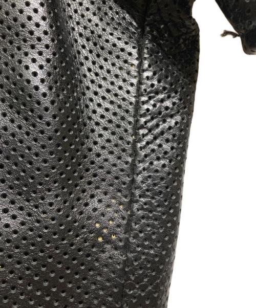 VANSON（バンソン）VANSON (バンソン) パンチングレザー半袖ジップアップジャケット ブラック サイズ:XSの古着・服飾アイテム