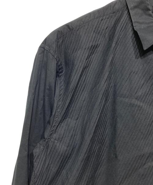 ISSEY MIYAKE MEN（イッセイミヤケメン）ISSEY MIYAKE MEN (イッセイミヤケメン) プリーツ切替長袖シャツ ブラック サイズ:4の古着・服飾アイテム