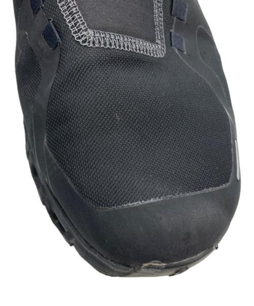 on（オン）on (オン) Cloud 6 WaterproofBlack ローカットスニーカー（クラウド ウォータープルーフブラック） ブラック サイズ:28の古着・服飾アイテム