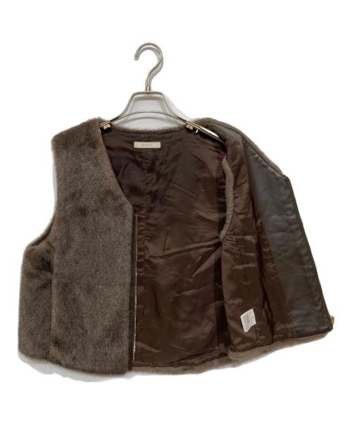 EPOCA（エポカ）EPOCA (エポカ) エコファーVネックジレ ブラウン サイズ:40の古着・服飾アイテム