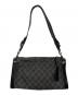GUCCI (グッチ) GG柄 ワンショルダーバッグ ブラック：60000円