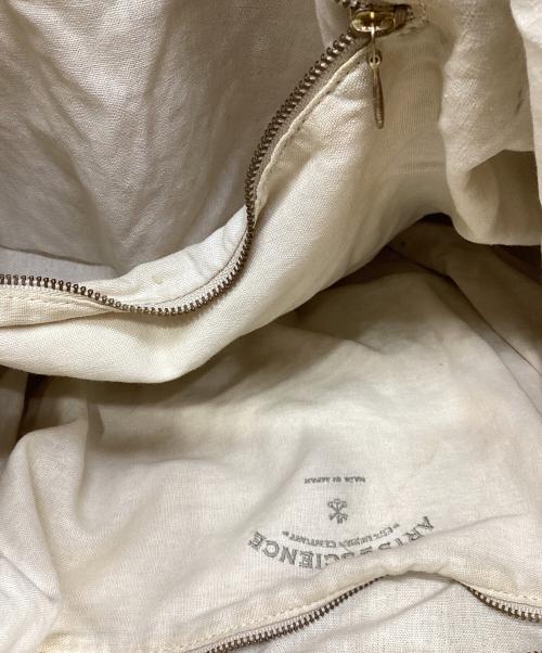 ARTS&SCIENCE（アーツアンドサイエンス）ARTS&SCIENCE (アーツアンドサイエンス) 2WAYショルダーバッグ ベージュの古着・服飾アイテム