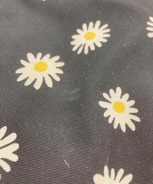 MIU MIU（ミュウミュウ）MIU MIU (ミュウミュウ) DAISY 花柄巾着ポーチ ブラックの古着・服飾アイテム