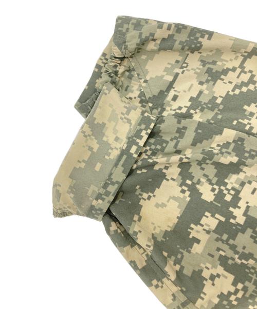 US ARMY（ユーエスアーミー）US ARMY (ユーエスアーミー) ソフトシェルウィンドジャケット グレー サイズ:Lの古着・服飾アイテム