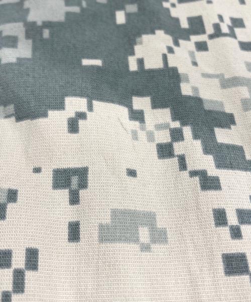 US ARMY（ユーエスアーミー）US ARMY (ユーエスアーミー) ソフトシェルウィンドジャケット グレー サイズ:Lの古着・服飾アイテム