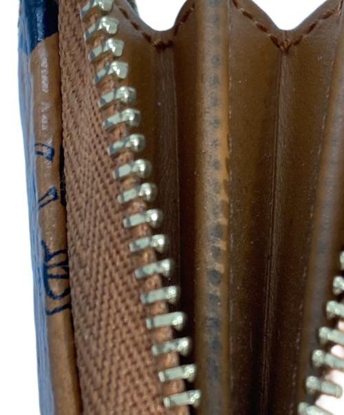MCM（エムシーエム）MCM (エムシーエム) Aren Zip Around Wallet（アレン ジップ アラウンド ウォレット） ブラウン サイズ:　の古着・服飾アイテム