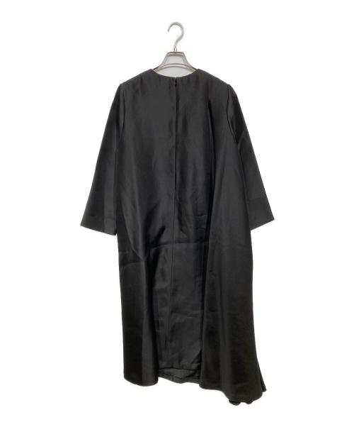 ADORE（アドーア）ADORE (アドーア) アシンメトリー シルクワンピース ブラック サイズ:38 未使用品の古着・服飾アイテム